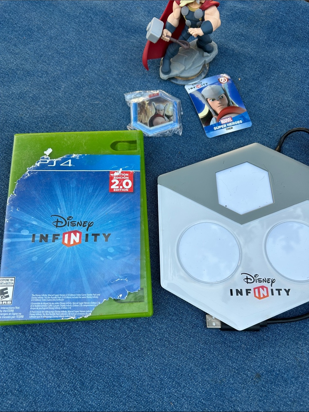 Disney Infinity Bundle/ 2.0 game/Game Portal/ Thor character, all brand new!